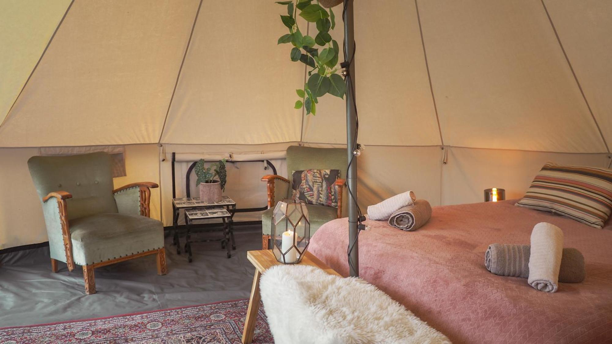 Nederweert-Eind Bell Tent In Een Voedselbos מראה חיצוני תמונה