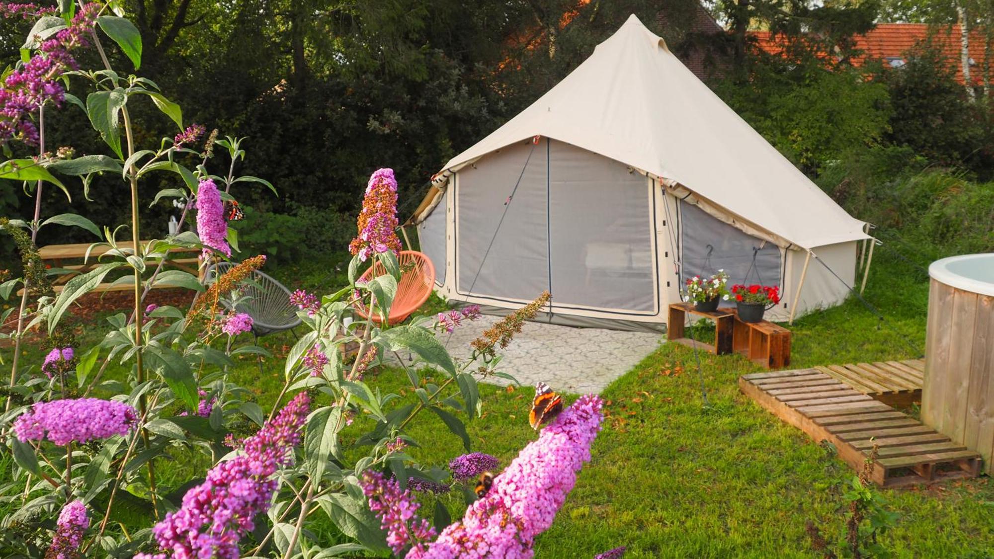 Nederweert-Eind Bell Tent In Een Voedselbos מראה חיצוני תמונה
